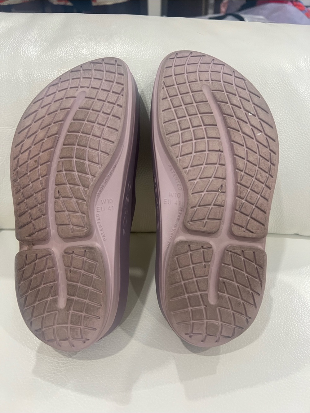 OOFOS Womens Lavender Pink Slide Sandals - Picture 6 of 7
